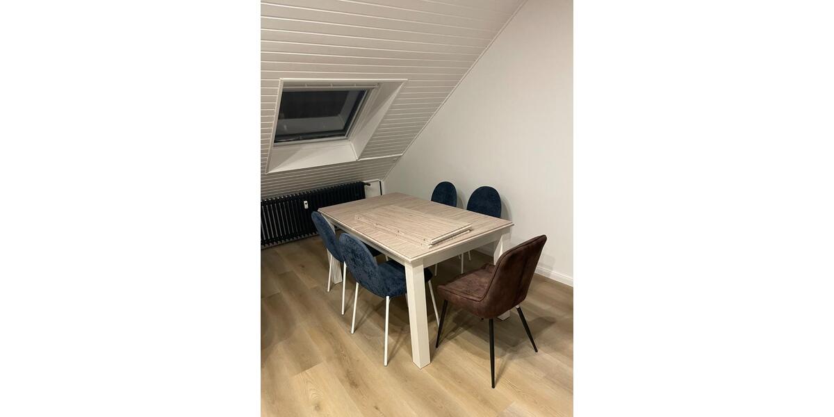 Dachgeschoßwohnung Mannheim Niederfeld - 2 Zimmer, 47 m&sup2;, 950&euro; | Angebot:25612144