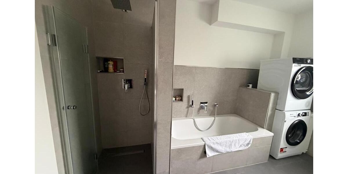 Etagenwohnung Kassel - 3 Zimmer, 88 m&sup2;, 1.300&euro; | Angebot:26521807