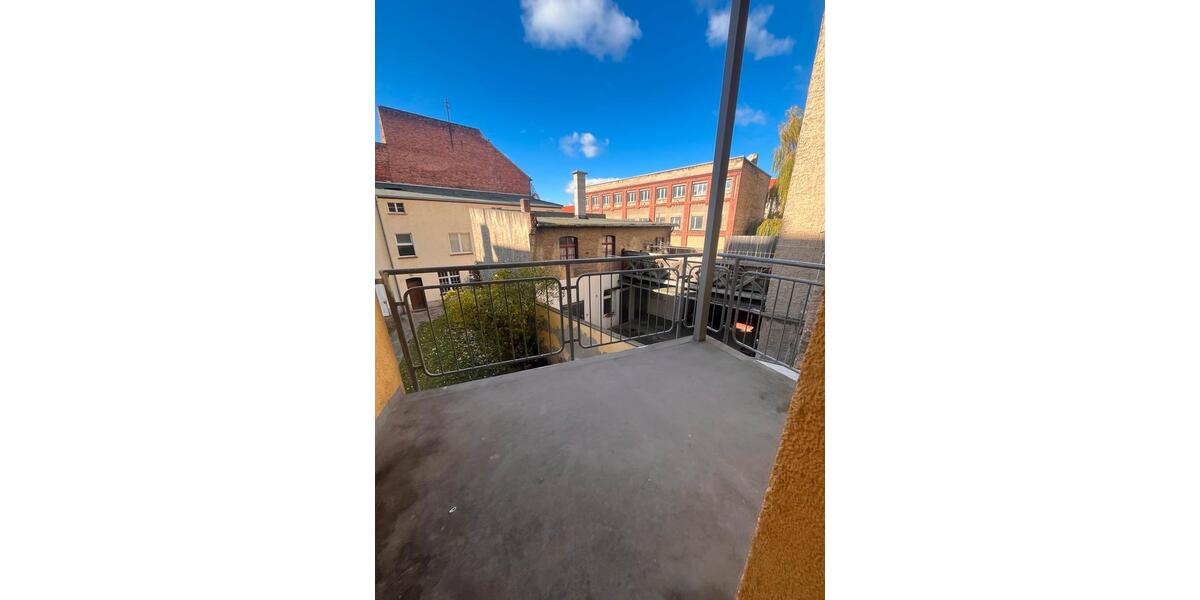 Etagenwohnung Weißenfels - 4 Zimmer, 109 m&sup2;, 600&euro; | Angebot:26532183