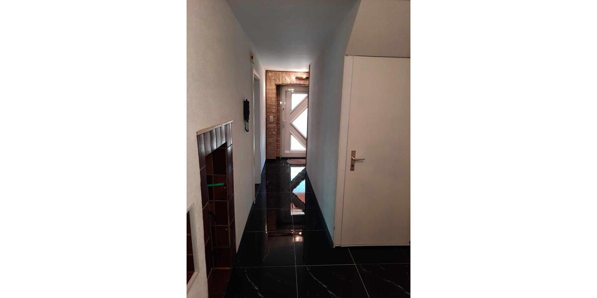 Hochparterre Neresheim - 3 Zimmer, 94 m&sup2;, 950&euro; | Angebot:25085421