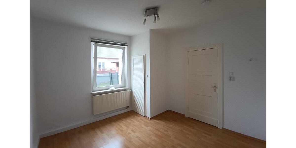 Hochparterre Nienburg (Saale) - 2 Zimmer, 38 m&sup2;, 230&euro; | Angebot:25717383