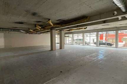 Einzelhandel in Limbach-Oberfrohna 2.157 € 274.93 m²