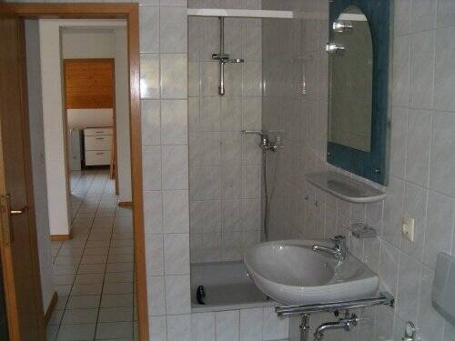 Etagenwohnung Lörrach Haagen - 2 Zimmer, 76 m&sup2;, 790&euro; | Angebot:25727303