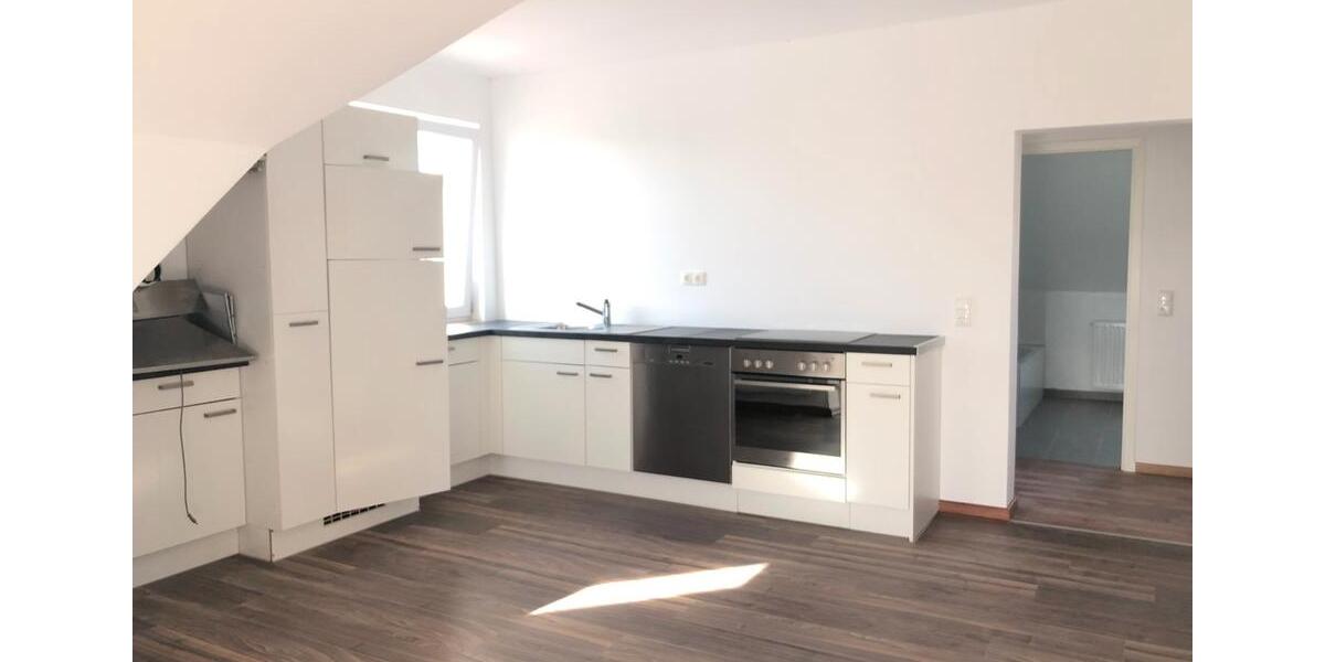 Dachgeschoßwohnung Crailsheim - 4 Zimmer, 115 m&sup2;, 1.090&euro; | Angebot:26618471
