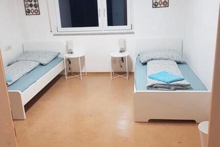 Wohnen auf Zeit Mönchengladbach Süd - 4 Zimmer, 98 m&sup2;, 15&euro; | Angebot:25894367