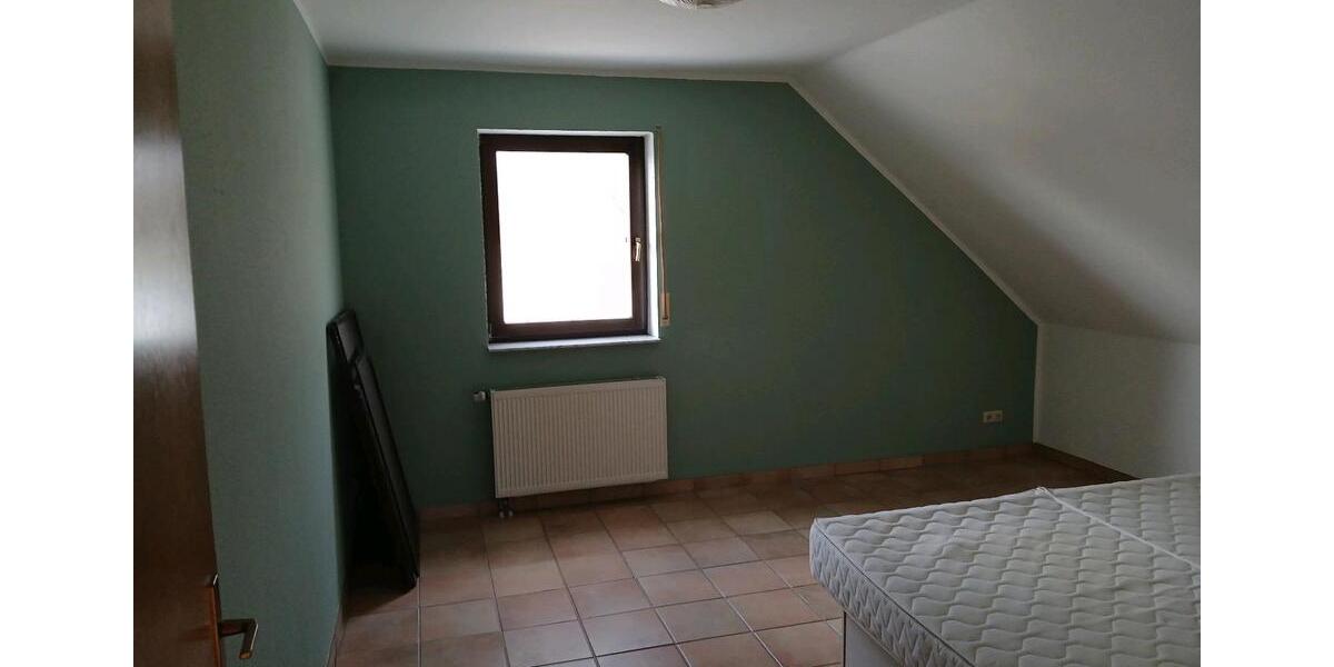 Dachgeschoßwohnung Mommenheim - 2.5 Zimmer, 70 m&sup2;, 810&euro; | Angebot:24417639