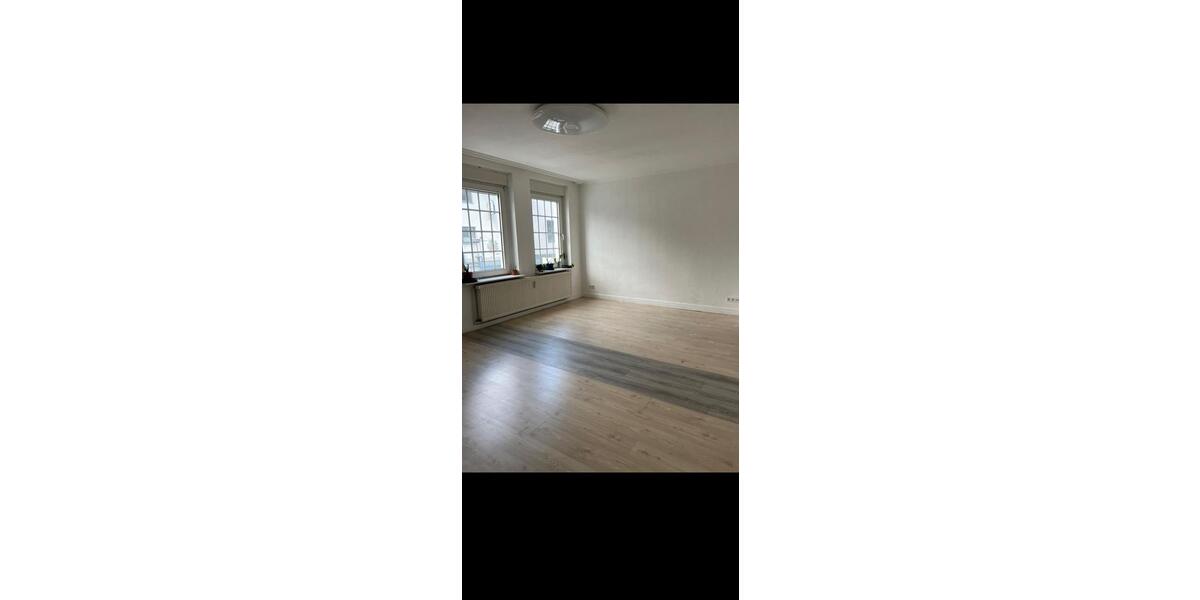 Etagenwohnung Warstein - 3 Zimmer, 124 m&sup2;, 1.100&euro; | Angebot:26039358