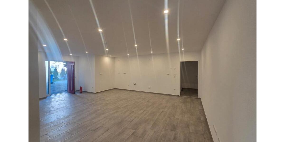 Erdgeschoßwohnung Mainburg - 2 Zimmer, 79 m&sup2;, 900&euro; | Angebot:26705092