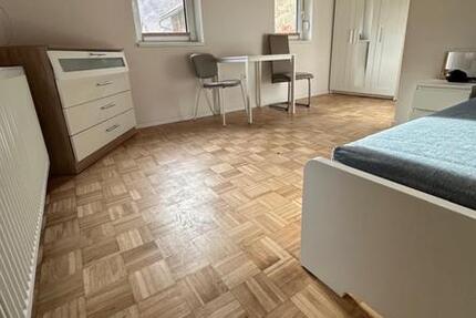Wohnen auf Zeit Öhringen - 5 Zimmer, 15 m&sup2;, 450&euro; | Angebot:24787706