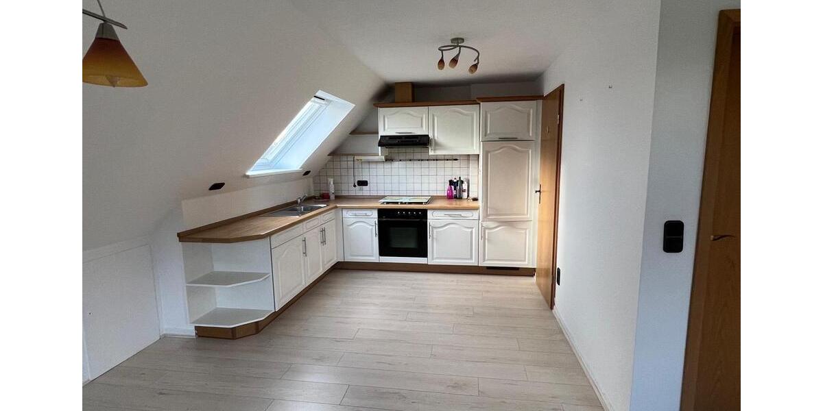 Dachgeschoßwohnung Nordhastedt - 2 Zimmer, 60 m&sup2;, 600&euro; | Angebot:25979122