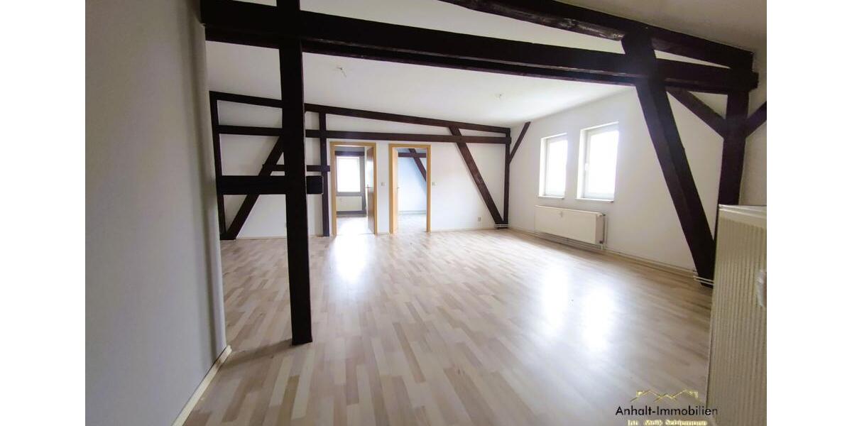 Dachgeschoßwohnung Bitterfeld-Wolfen Bitterfeld - 3 Zimmer, 96 m&sup2;, 624&euro; | Angebot:25887245