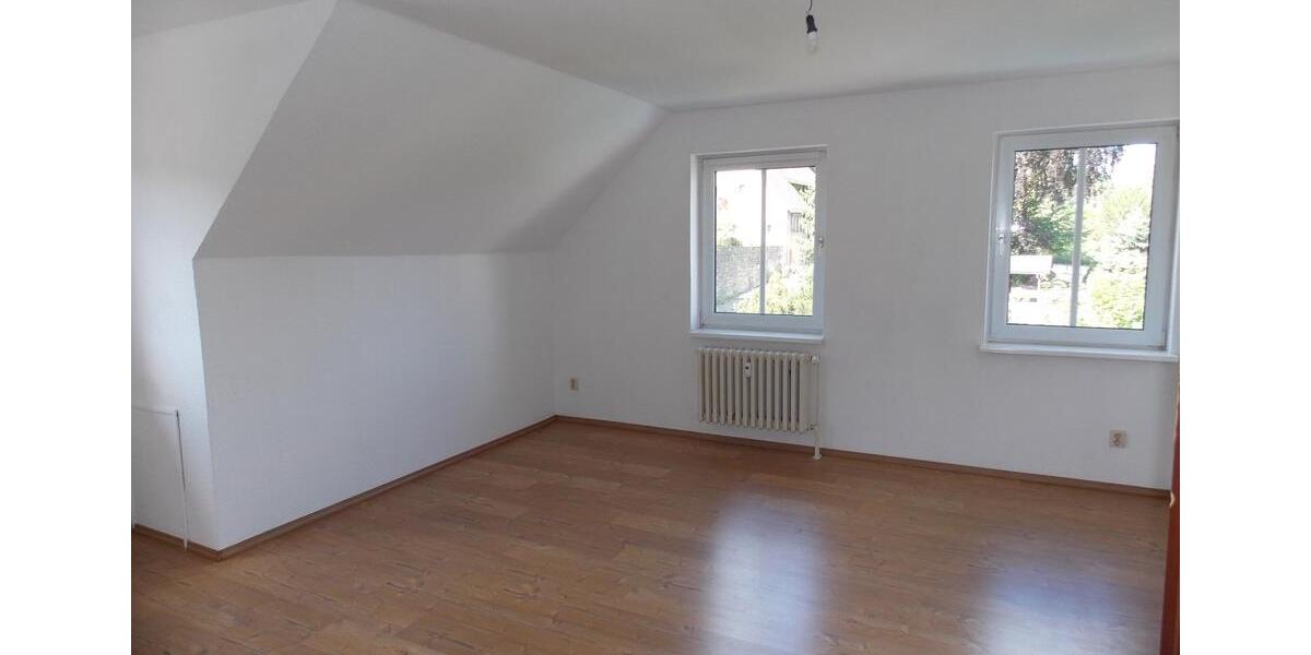 Dachgeschoßwohnung Blankenburg (Harz) - 3 Zimmer, 64 m&sup2;, 495&euro; | Angebot:26670654