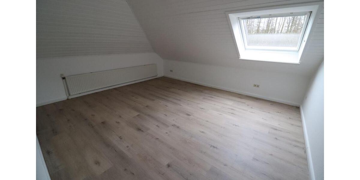 Dachgeschoßwohnung Bad Rothenfelde - 3 Zimmer, 87 m&sup2;, 762&euro; | Angebot:25974455