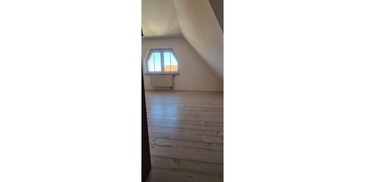 Maisonettenwohnung Oschersleben (Bode) - 4 Zimmer, 134 m&sup2;, 1.200&euro; | Angebot:26379988