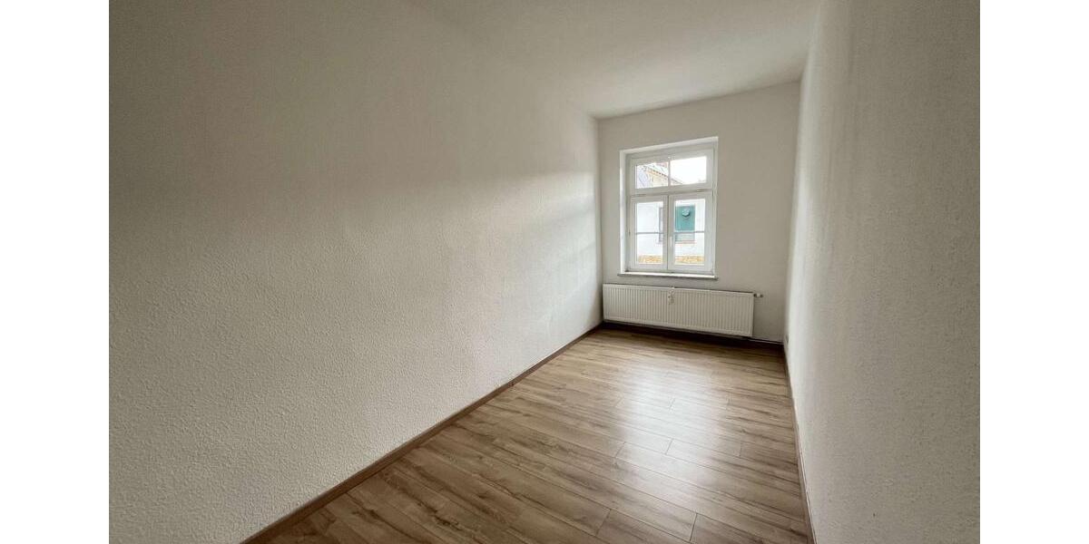 Erdgeschoßwohnung Hainichen - 3 Zimmer, 53 m&sup2;, 292&euro; | Angebot:22307055