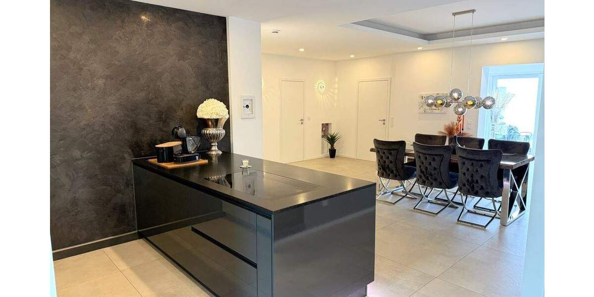 Etagenwohnung Worms Innenstadt - 4 Zimmer, 135 m&sup2;, 1.490&euro; | Angebot:25684740