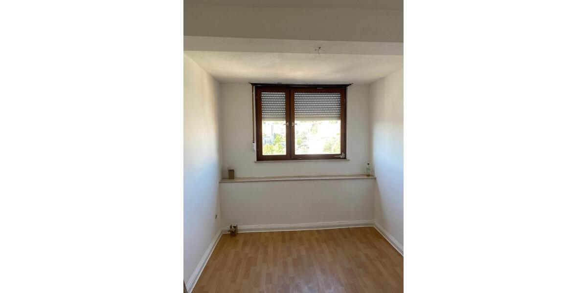 Etagenwohnung Pirmasens Fehrbach - 5 Zimmer, 100 m&sup2;, 590&euro; | Angebot:23760056