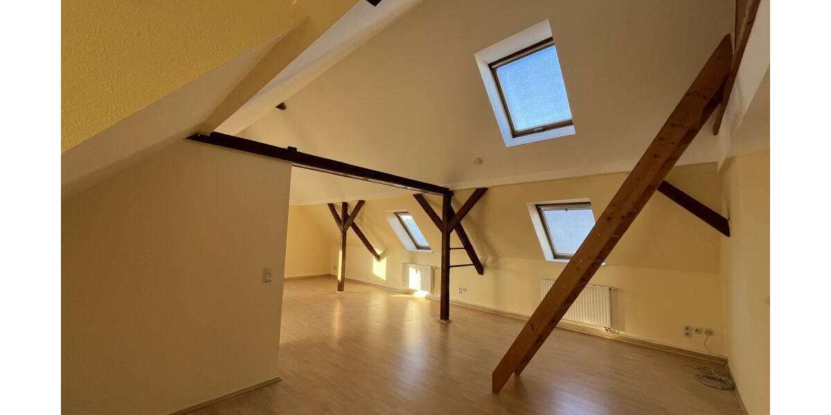 Etagenwohnung Riesa - 3 Zimmer, 92 m&sup2;, 665&euro; | Angebot:26671809