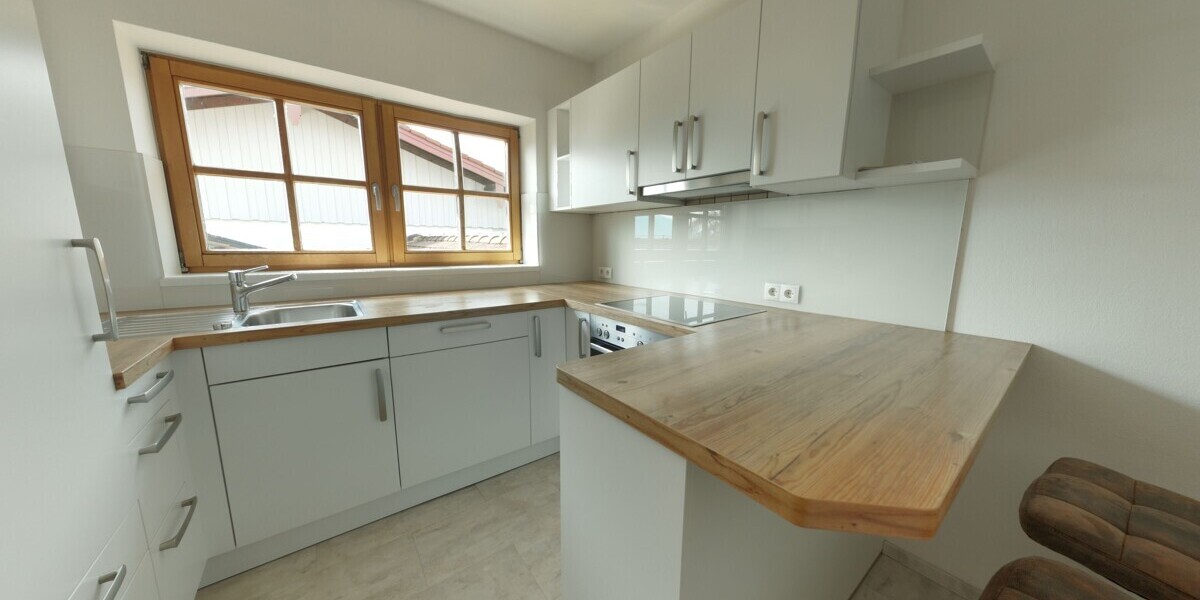 Attraktive, großzügige 3-Zimmer-Mietwohnung mit Galerie und Balkon in Ainring - sofort verfügbar! - Etagenwohnung Ainring Ainring | Angebot:26713707