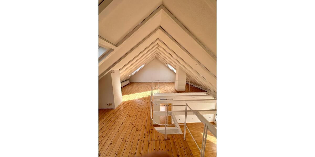 Wunderschöne Wohnung mit Galerie über 2 Ebenen 3 zimmer