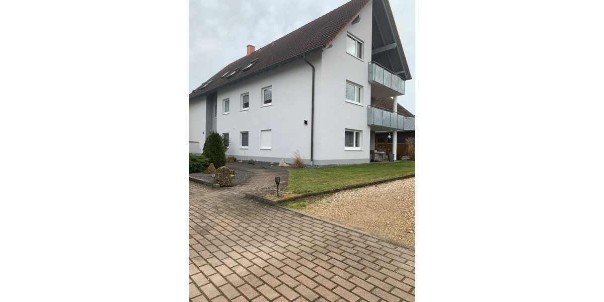 Dachgeschoßwohnung Stegaurach - 2 Zimmer, 64 m&sup2;, 630&euro; | Angebot:24893492