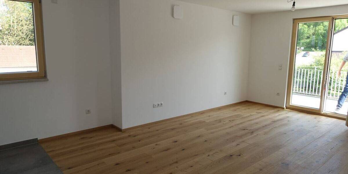 Etagenwohnung Kraiburg - 2 Zimmer, 76 m&sup2;, 960&euro; | Angebot:26826477