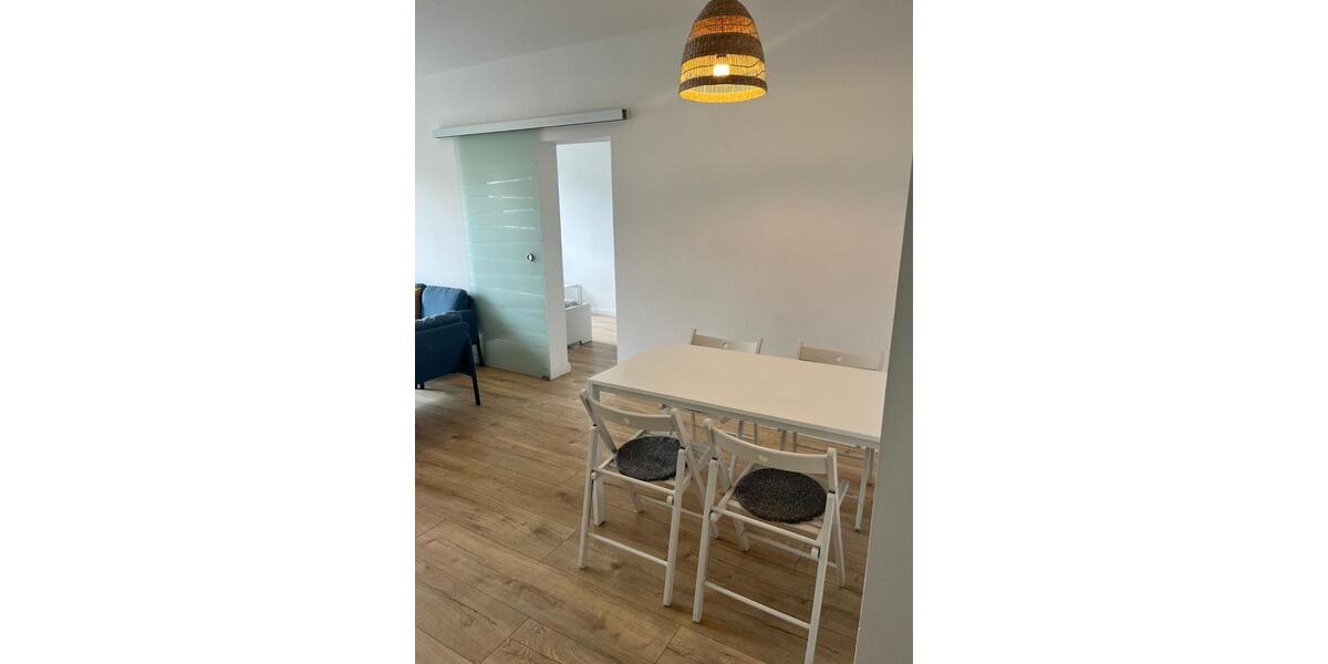 Etagenwohnung Neukieritzsch - 4 Zimmer, 75 m&sup2;, 900&euro; | Angebot:25586935