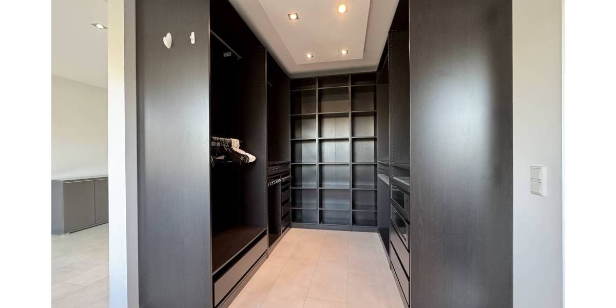 Etagenwohnung Heppenheim - 2 Zimmer, 93 m&sup2;, 1.150&euro; | Angebot:26065995