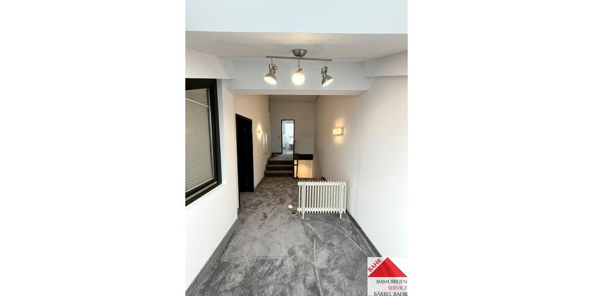 Einfamilienhaus Sindelfingen Sindelfingen (Stadt) - 6 Zimmer, 200 m&sup2;, 3.000&euro; | Angebot:25043609