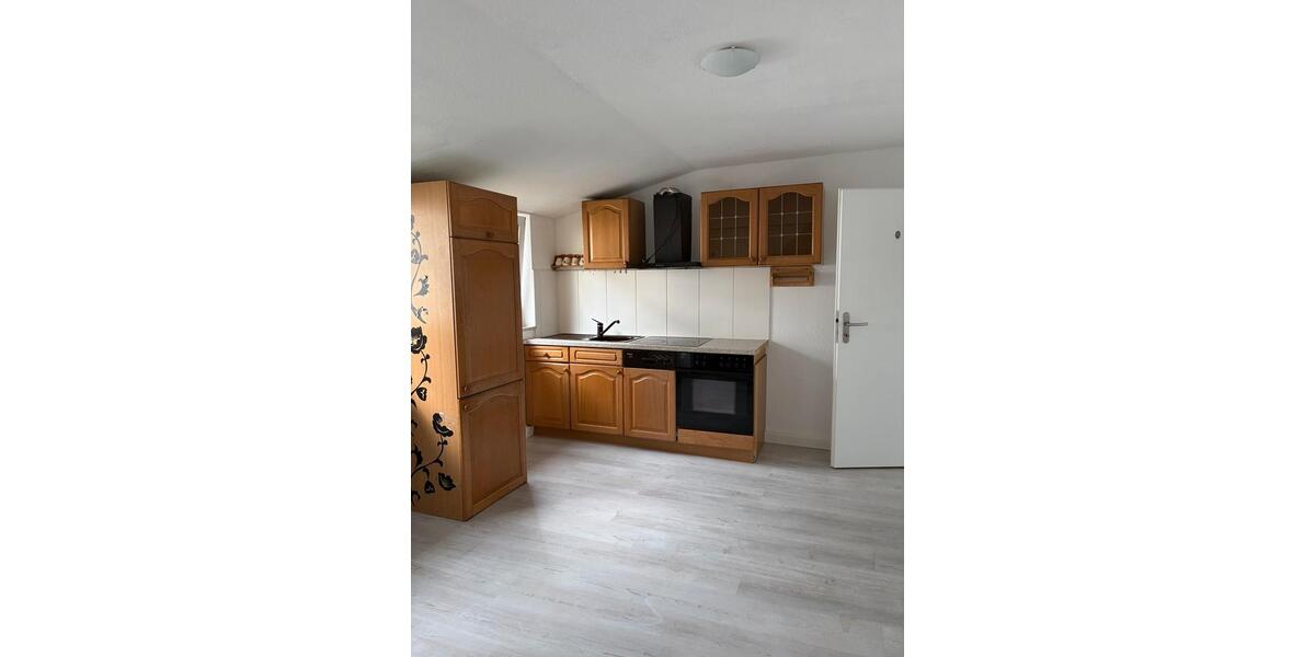 Dachgeschoßwohnung Siegen - 2 Zimmer, 59 m&sup2;, 600&euro; | Angebot:26613578