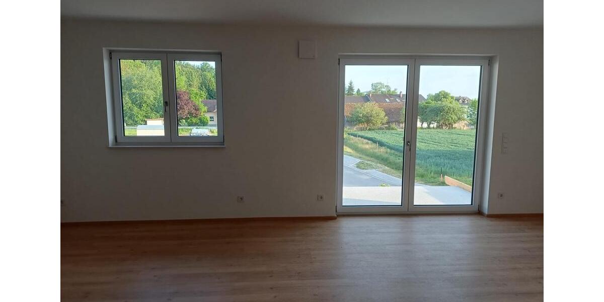 Etagenwohnung Kirchroth - 3 Zimmer, 89 m&sup2;, 975&euro; | Angebot:26644979