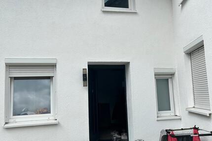 Haus Salzgitter Ortschaft Ost - 4 Zimmer, 140 m&sup2;, 1.500&euro; | Angebot:26127119