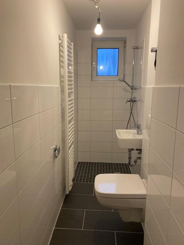 Helle 1-Zimmer-Wohnung mit Balkon zimmer