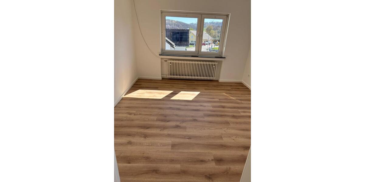 Etagenwohnung Lahntal - 3 Zimmer, 93 m&sup2;, 980&euro; | Angebot:26293233