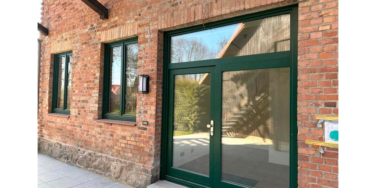 Schöne helle 65-qm im EG frei ab 1.2.26 1.5 zimmer