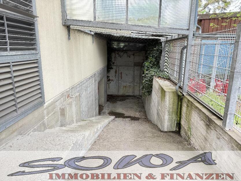 Wohnhaus mit Innenpool und Sauna in einer guten Lage in Gaimersheim, mit Gewerbefläche - Ein Objekt von Ihrem Immobilienpartner SOWA Immobilien und Finanzen 1 zimmer