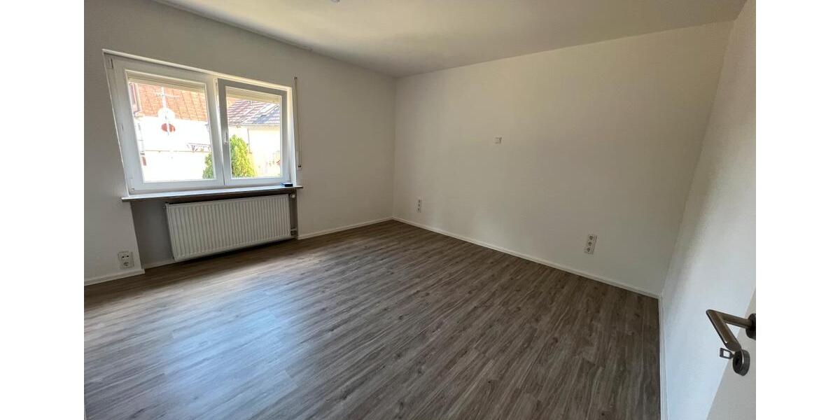 Etagenwohnung Zweibrücken - 4 Zimmer, 125 m&sup2;, 900&euro; | Angebot:25942858
