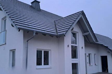 Haus Haunetal - 9 Zimmer, 200 m&sup2;, 2.100&euro; | Angebot:24653075