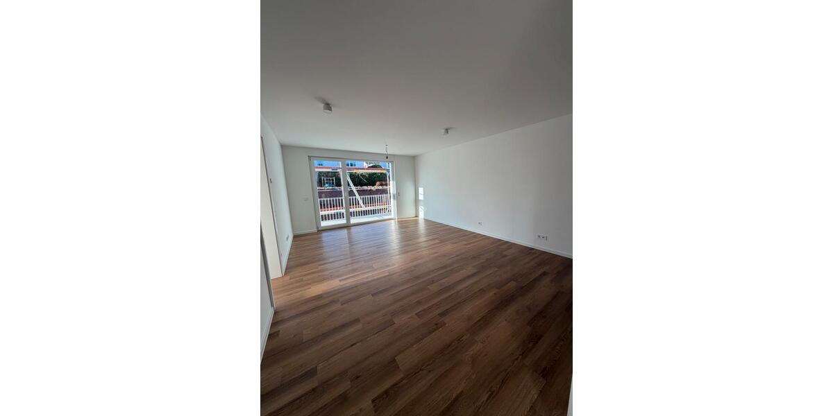 Etagenwohnung Sankt Georgen im Schwarzwald - 3 Zimmer, 76 m&sup2;, 950&euro; | Angebot:25713684