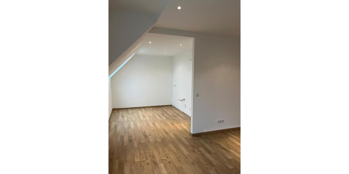 70 m² Barrierenfreie Seniorenwohnung mit Balkon im Ginkgo-Haus zu vermieten 2 zimmer