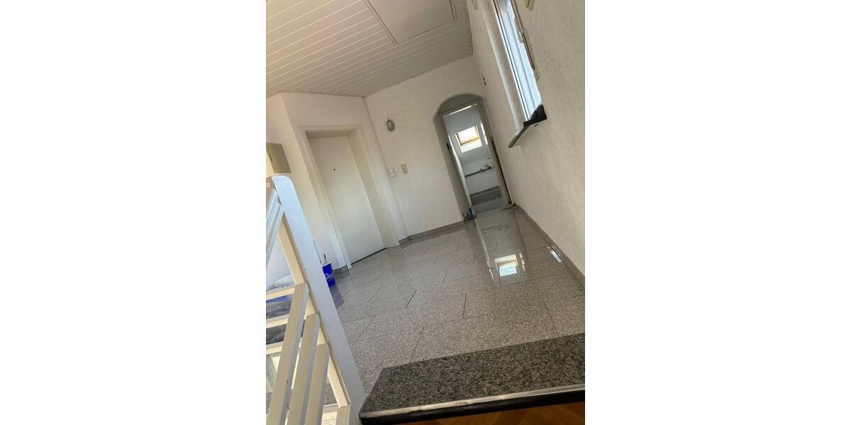 Dachgeschoßwohnung Hagenbach - 3 Zimmer, 95 m&sup2;, 700&euro; | Angebot:26224934