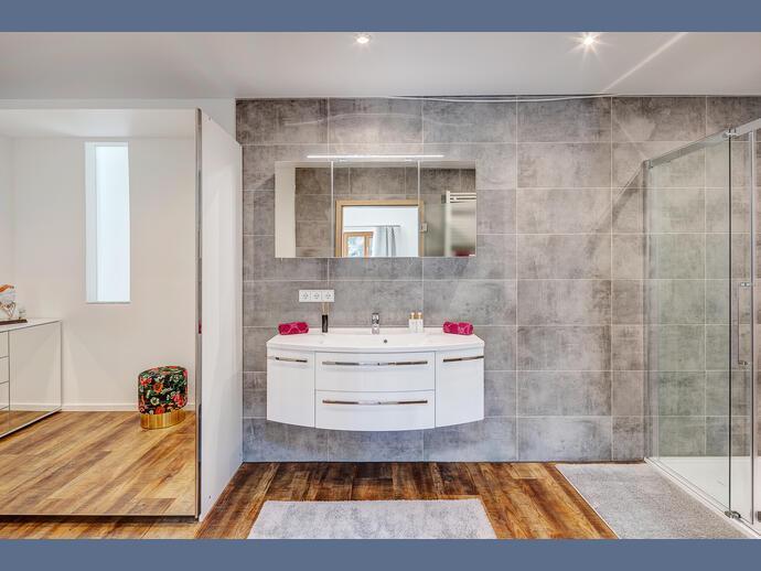 Wohnen auf Zeit Vaterstetten Baldham - 3.5 Zimmer, 200 m&sup2;, 3.950&euro; | Angebot:25384881