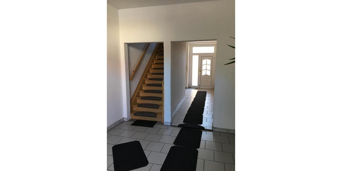 Etagenwohnung Ballenstedt - 3 Zimmer, 80 m&sup2;, 400&euro; | Angebot:26235243
