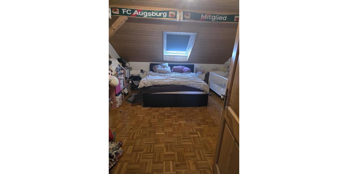 Dachgeschoßwohnung Bidingen - 4.5 Zimmer, 127 m&sup2;, 1.450&euro; | Angebot:26535676