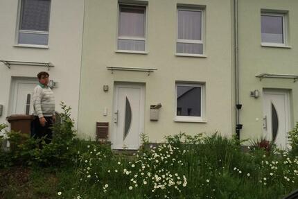 Reihenmittelhaus Bj.2012 KFW55 141m² Wfl., 2 Stellplätze, 5 zimmer