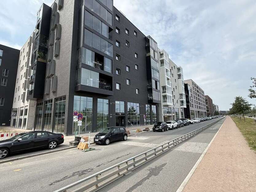 Einzelhandel in Hamburg 7.200 € 300 m²