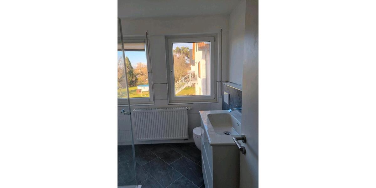 Erdgeschoßwohnung Lohfelden - 3.5 Zimmer, 100 m&sup2;, 1.000&euro; | Angebot:26219990