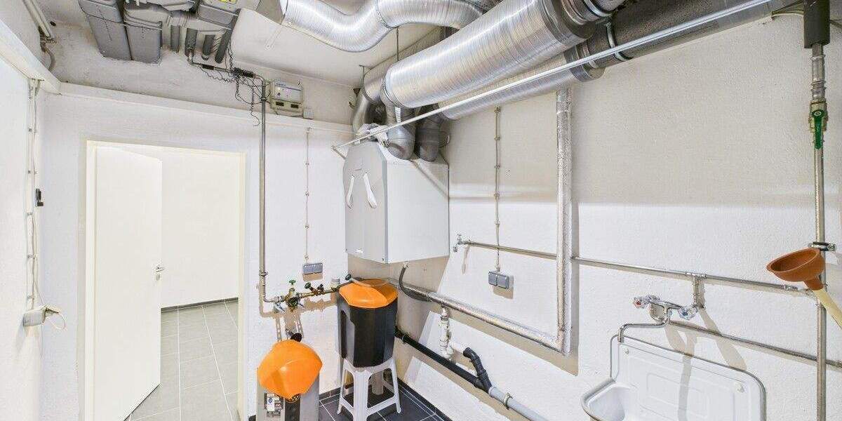 Etagenwohnung Würzburg Lengfeld - 3 Zimmer, 169 m&sup2;, 1.900&euro; | Angebot:25066127