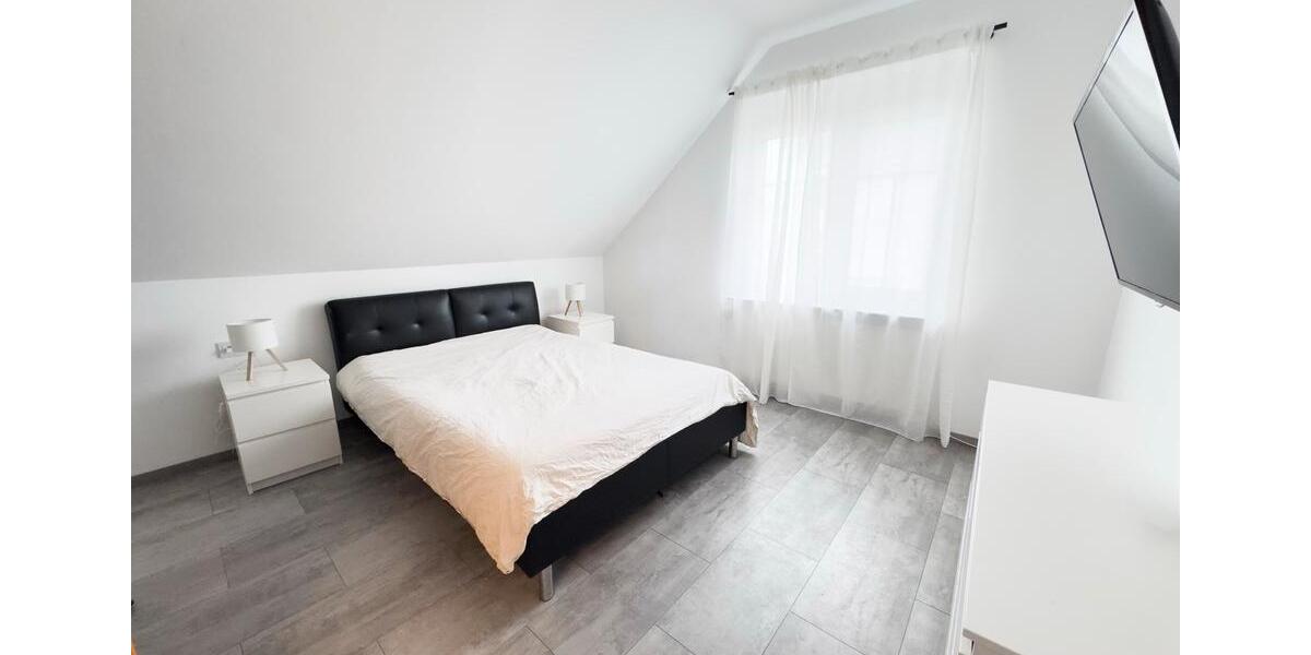 Dachgeschoßwohnung Vaihingen an der Enz - 3 Zimmer, 99 m&sup2;, 1.250&euro; | Angebot:25055327