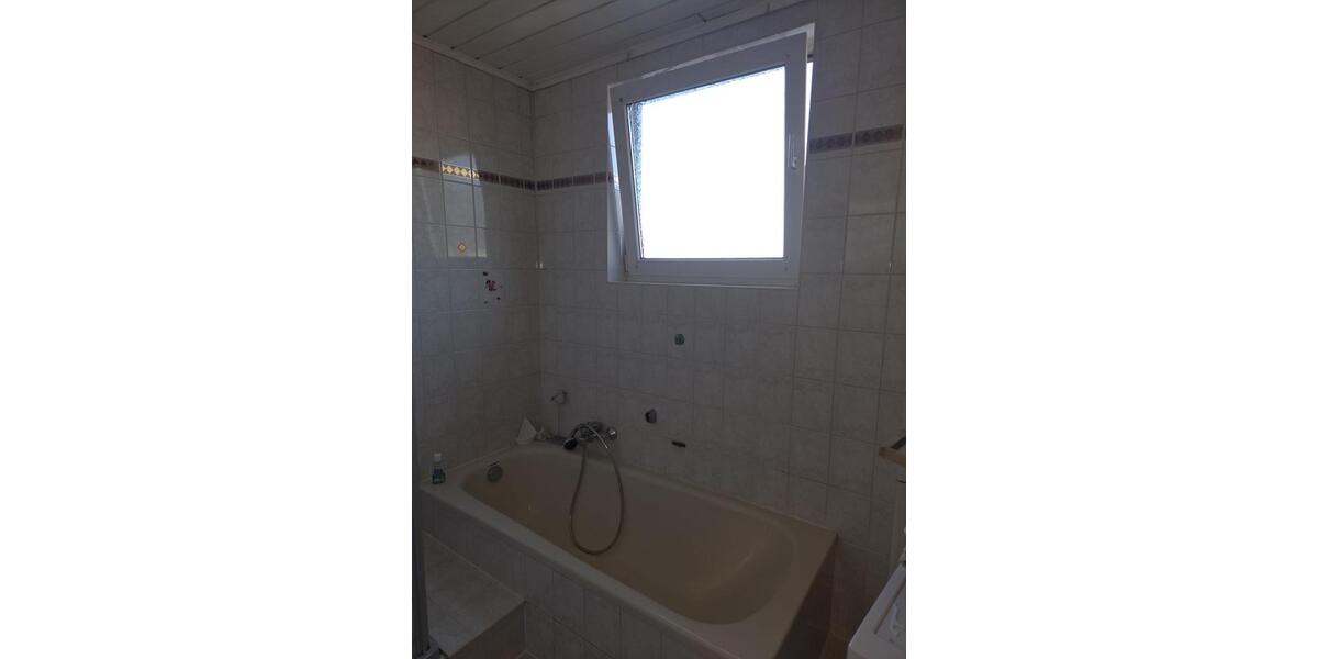 Dachgeschoßwohnung Haiger - 4 Zimmer, 75 m&sup2;, 900&euro; | Angebot:26267977